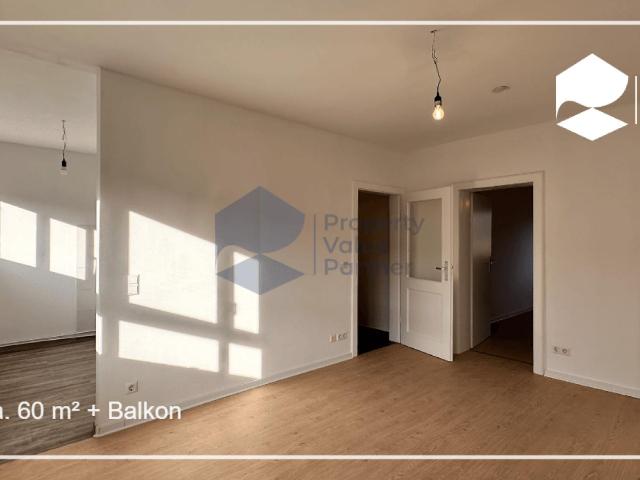 Frisch sanierte helle 3 Zimmer Balkon Wohnung