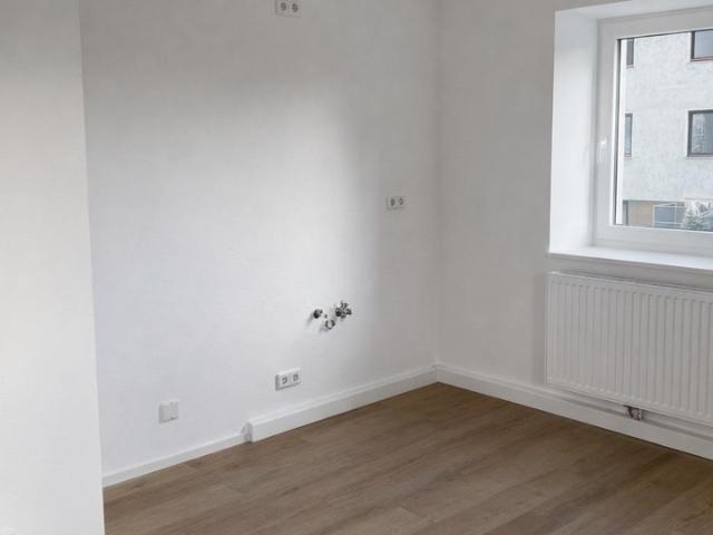Frisch sanierte, moderne 2 Zimmerwohnung in Schwandorf Ettmannsdorf