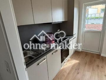 °°Frisch sanierte°° sonnige 3 Zimmer Wohnung mit Balkon und neuer Einbauküche