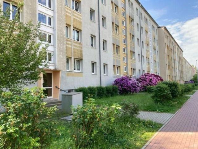 Frisch sanierte sonnige Wohnung mit Blick ins Grüne!