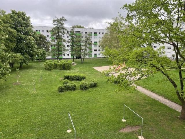 Frisch sanierte Wohnung mit Balkon und Spielplatz – Ideal für kleine Familien