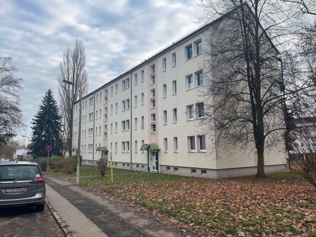 Frisch renoviert. Marienthal. helle, moderne 1 Zimmer Wohnung, EinbaukÃ¼che gegen Aufpreis mÃ¶glich. sofort einzugsfertig