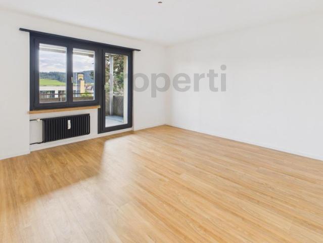 Frisch renoviert, modern ausgestattet – Ihr neues Zuhause mit Balkon!