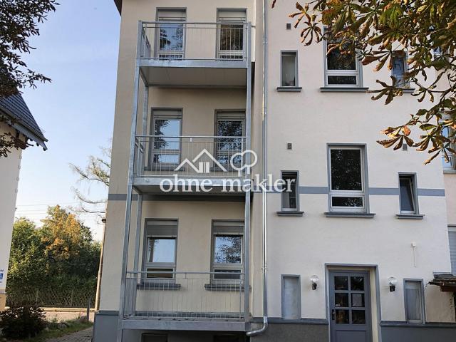Frisch renoviert: Moderne 2 Raum Wohnung | Einbauküche | großer Balkon