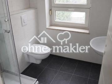 Frisch renoviert: Moderne 2 Raum Wohnung | Einbauküche | großer Balkon |