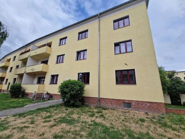 Frisch renoviert bezugsfertig mit großzügigem Bad! Herbst Angebot: Jetzt zwei Kaltmieten sparen