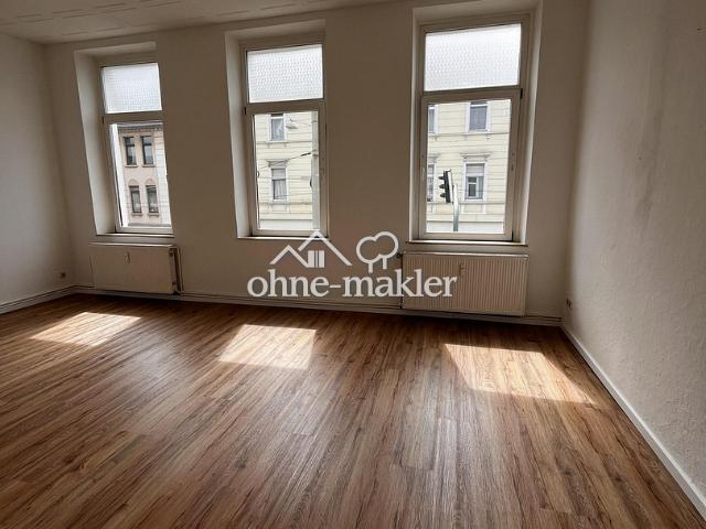 Frisch renoviert: Großzügige, helle 3 Zimmer Wohnung im Herzen Krefelds
