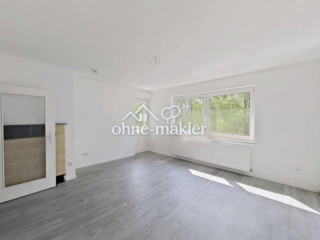 FRISCH RENOVIERT* Helle 3 Zimmer Wohnung mit BALKON und modernem Wannenbad