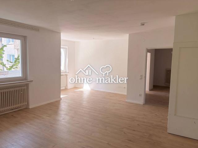 FRISCH RENOVIERT* Helle 4 Zimmer Wohnung mit BALKON in Solingen