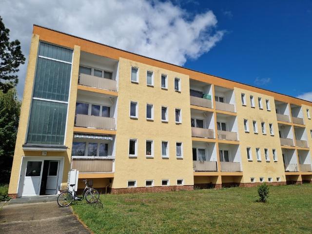 Frisch renoviert, Single Wohnung mit Balkon!