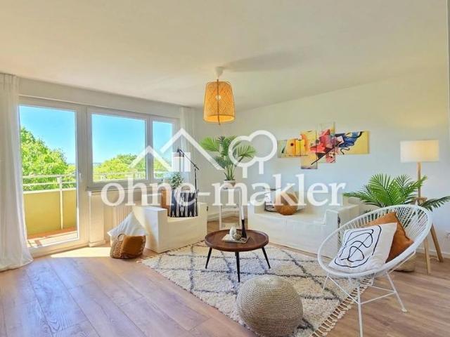 Frisch renoviert und bezugsfertig mit Aufzug und Balkon