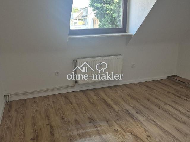 Frisch renoviert: 3,5 Zimmer mit Platz fürs Homeoffice in Duisburg Meiderich