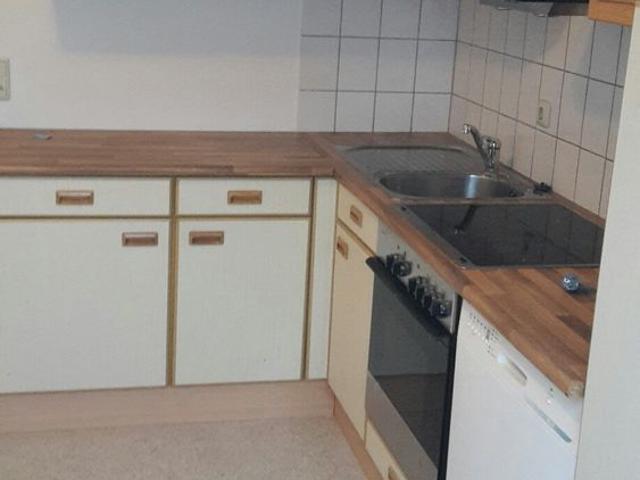 frisch renoviert: 3 Raum Wohnung mit Balkon, Aufzug und Stellplatz | Taxusweg 2 26725 Emden Ostfriesland Niedersachsen