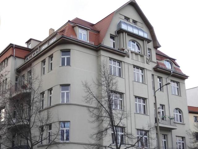 Frisch renoviert: 4 Zimmer Whg. mit franz. Balkon am Rande des Paulusviertels