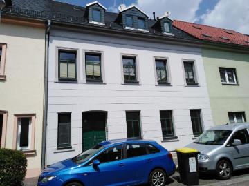 Frisch renovierte 4 Raum Wohnung mit Gartennutzung – viel Platz für die Familie