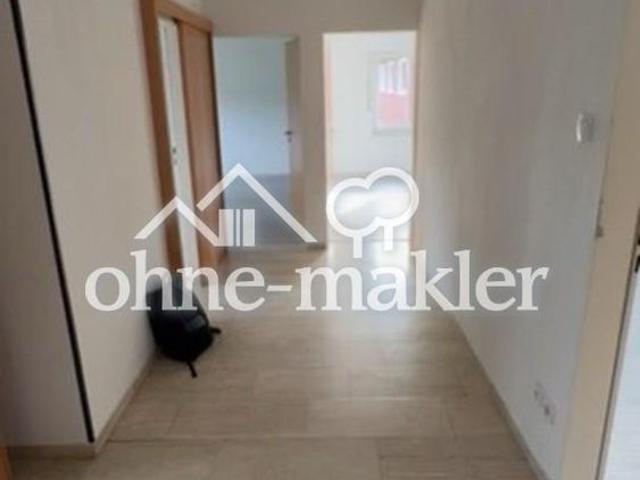 Frisch renovierte 4 Zi Wohnung 99qm mit großem Balkon, neuer Einbauküche & Garage in Sassenberg