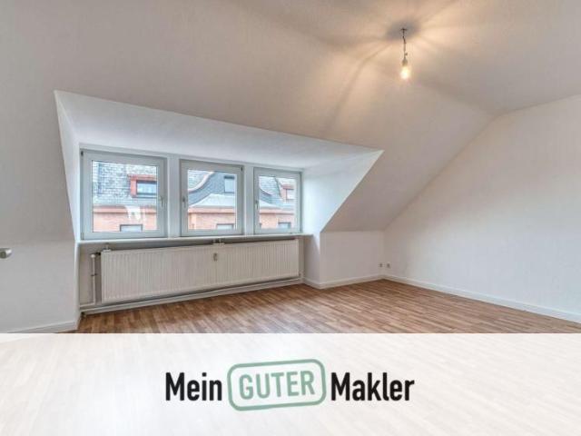 Frisch renovierte 4 Zimmer Wohnung mit Tageslichtbad – ideal für Paare und Familien