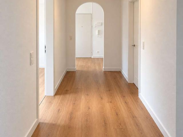 Frisch renovierte 4 Zimmer Dachgeschosswohnung mit 116 m² und zwei Balkonen in Simonswald Grießbach