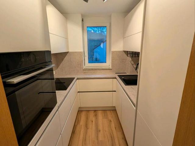 Frisch renovierte 4 Zimmer Maisonette Wohnung