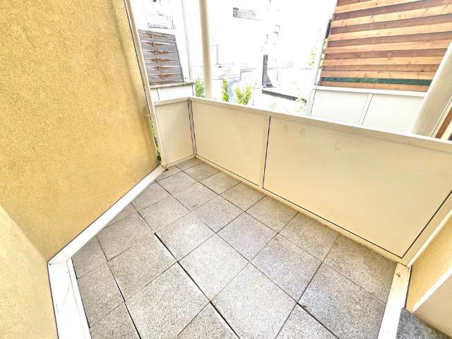 Frisch renovierte 4 Zimmerwohnung mit Balkon