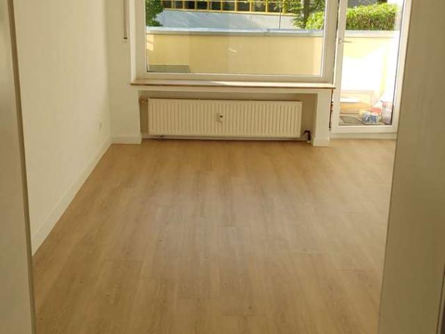 Frisch renovierte 4,5 Zimmer Erdgeschosswohnung mit Balkon & Garage in Dülmen