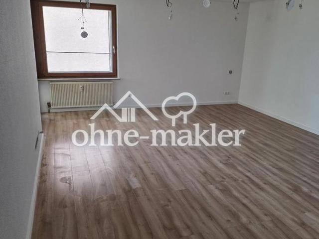 Frisch renovierte 1 Zimmer Wohnung mit Wintergarten & Stellplatz in Ludwigsburg Neckarweihingen