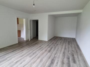 Frisch renovierte 1 Zimmer Wohnung mit EBK und Balkon