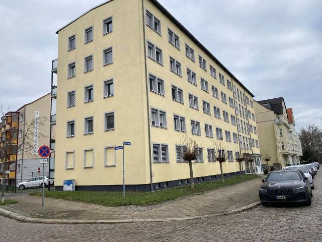 Frisch renovierte 2 RWG in Stadtfeld mit Domblick