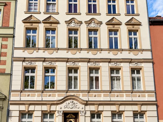 Frisch renovierte 2 Raum Altbauwohnung mit großem Tageslichtbad in Eberswalde