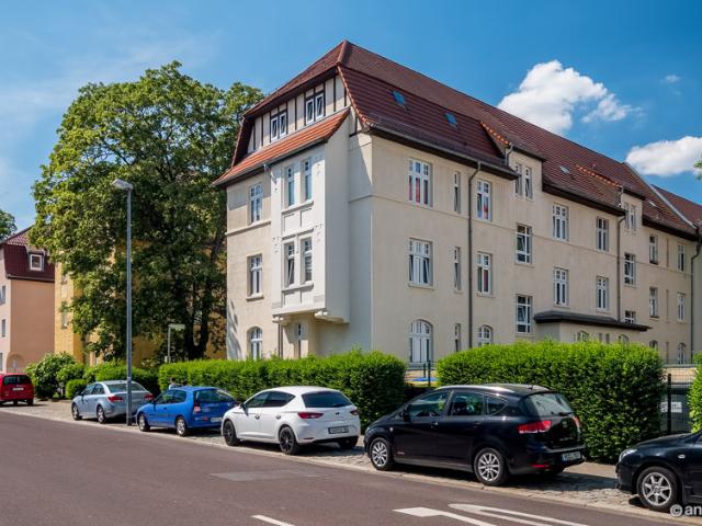 Frisch renovierte 2 Raum Wohnung!