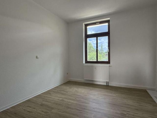 frisch renovierte 2 Raum Wohnung in ruhiger Lage