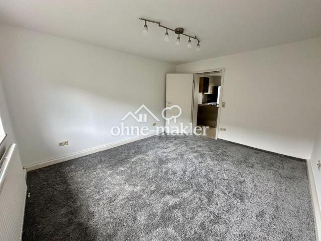 Frisch renovierte 2 Zimmer Wohnung mit Balkon, Einbauküche und Stellplatz in der Zellerau