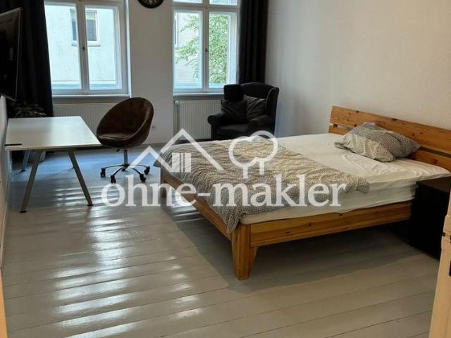 Frisch renovierte 2 Zimmer Wohnung mit Balkon im Neuköllner Kiez