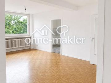Frisch renoviert | 2 Zimmer | Balkon | neue Küche | Bad mit Wanne & Dusche | Aufzug