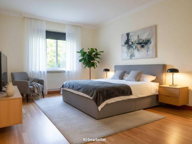 FRISCH RENOVIERTE 2 ZIMMER WOHNUNG MIT GRÜNBLICK NAHE BIONDEKGASSE