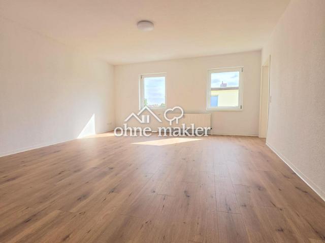 Frisch renovierte 2 Zimmer Wohnung mit neuem Bad, Magdeburg Alte Neustadt W20
