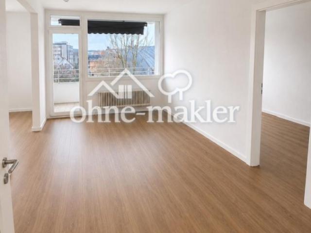 Frisch renovierte 2 Zimmer Wohnung mit Südostbalkon & Einbauküche