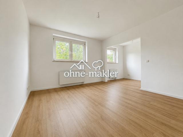 Frisch renovierte 2 Zimmer Erdgeschosswohnung mit Tageslichtbad