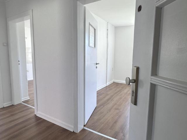Frisch renovierte 2,5 Raum Wohnung in Oberhausen Dümpten