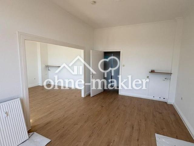 Frisch renovierte 2,5 Zimmer Altbauwohnung mit Balkon in zentraler Lage von Solingen Ohligs