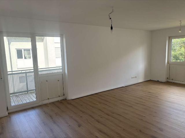 Frisch renovierte 2,5 Zimmer Wohnung in ruhiger Lage in Esslingen Zell