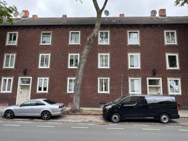 frisch renovierte 2,5 Zimmerwohnung in Schalke
