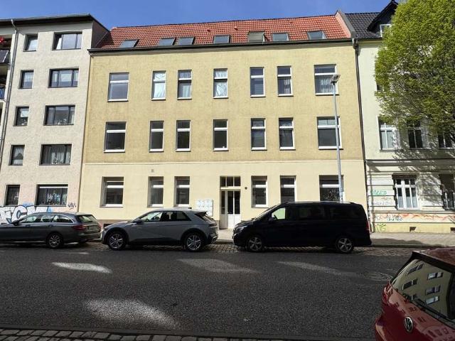 Frisch renovierte 3 Raumwohnung mit neuer Einbauküche