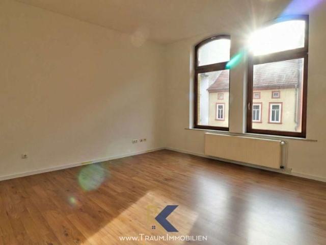 Frisch renovierte 3 Raum Wohnung in der Nähe Bahnhof!