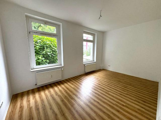 Frisch renovierte 3 Zimmer Whg in Bestlage/ Am Oederweg