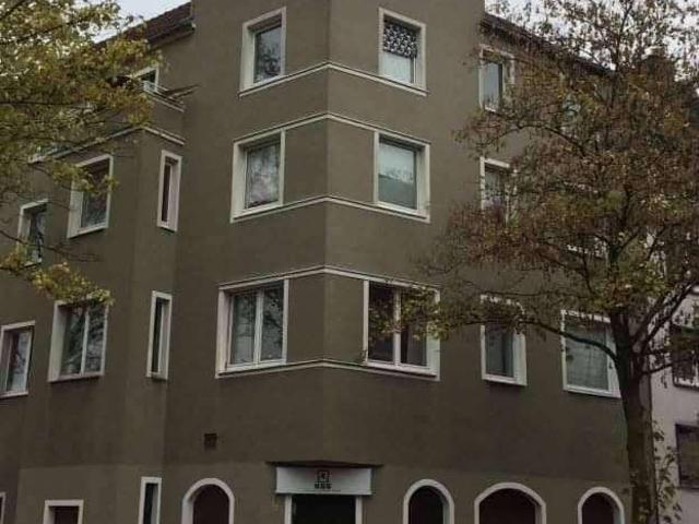 Frisch renovierte 3 Zimmer Wohnung mit voll ausgestatteter Küche – sofort bezugsfrei in Essen