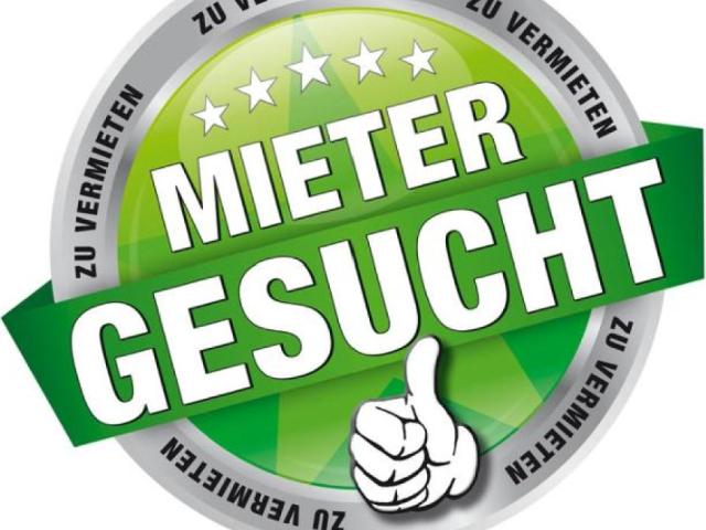 Frisch renovierte 3 Zimmer Wohnung mit Balkon, Loggia & saniertem Bad im gepflegten Zweifamilienhaus