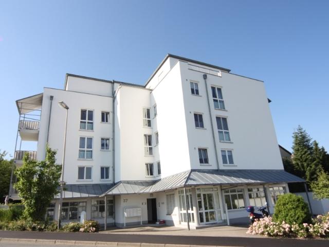 Frisch renovierte 3 Zimmer Wohnung mit Balkon und Garage in Coburg Cortendorf