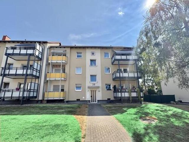 Frisch renovierte 3 Zimmer Wohnung mit Dusche