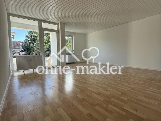 frisch renovierte 3 Zimmer Wohnung mit Küche und Bad